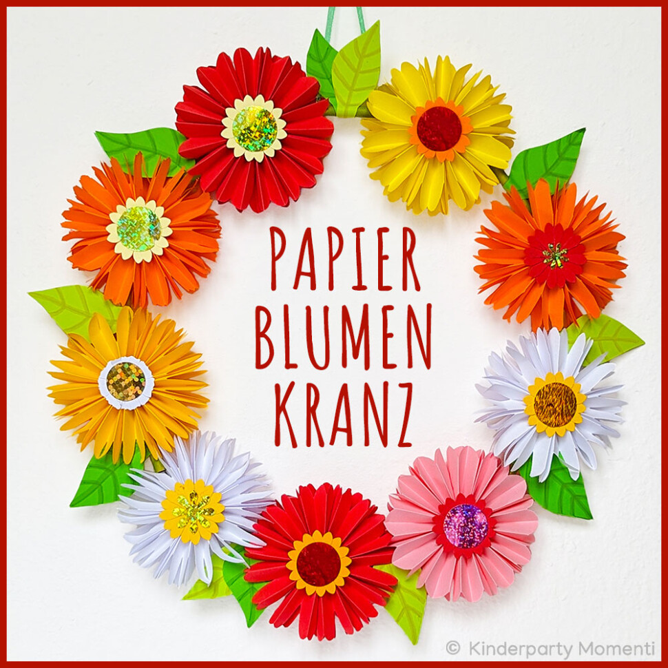 Dekokranz aus bunten Papierblumen